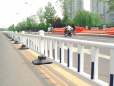 浙江台州1万米PVC道路护栏项目（DL-02）
