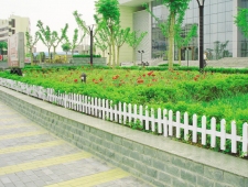 简约型PVC草坪护栏（YH-03）